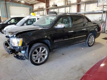  Salvage Chevrolet Avalanche