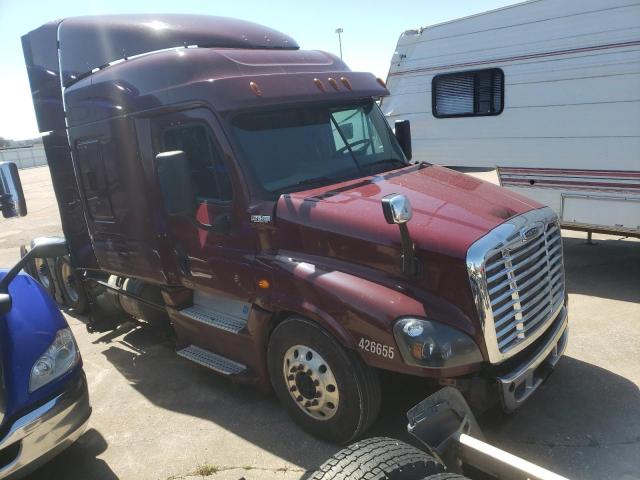  Salvage Freightliner Cascadia 1