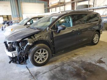  Salvage Chrysler Pacifica