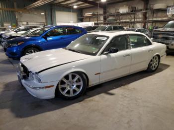  Salvage Jaguar Xj8