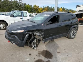  Salvage Jeep Cherokee