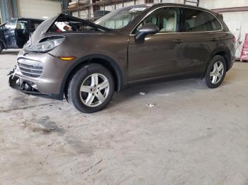  Salvage Porsche Cayenne