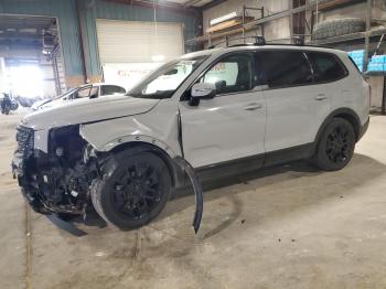  Salvage Kia Telluride