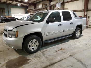  Salvage Chevrolet Avalanche