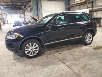  Salvage Volkswagen Touareg