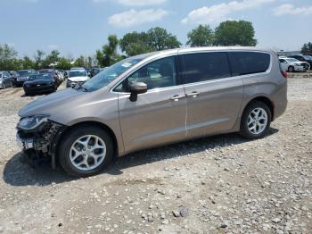  Salvage Chrysler Pacifica