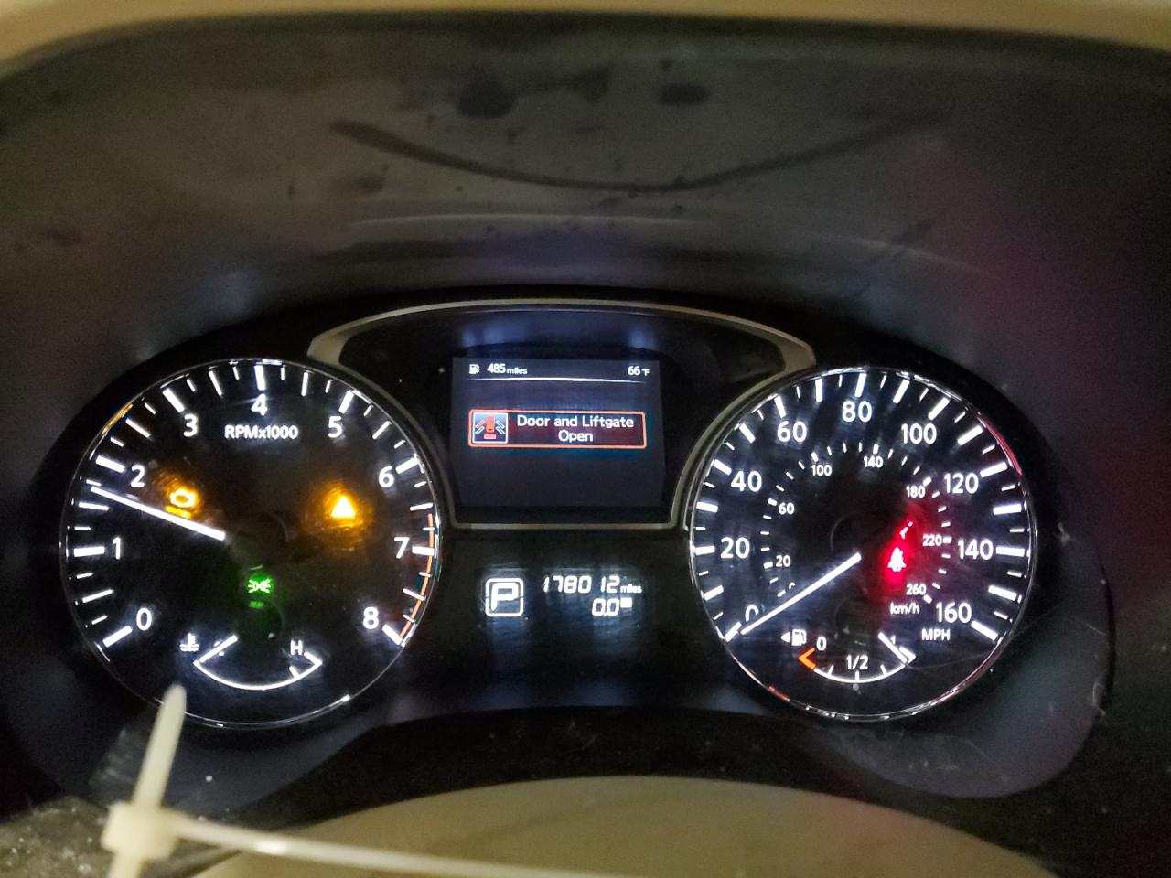 Nissan Pathfinder S Image 2