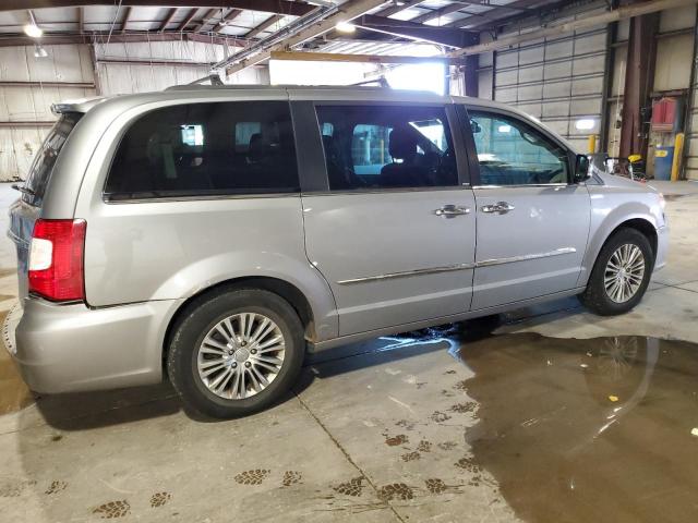 Chrysler Minivan Touring L Image 13