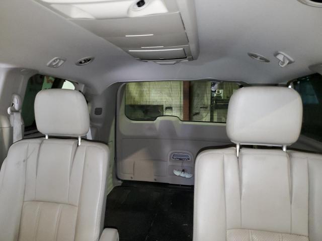 Chrysler Minivan Touring L Image 5