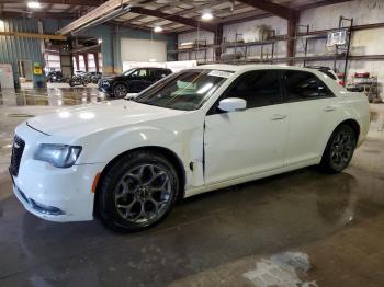  Salvage Chrysler 300