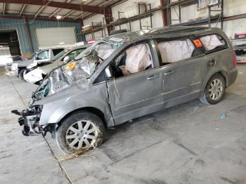  Salvage Chrysler Minivan