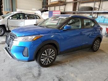  Salvage Nissan Kicks