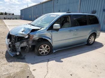  Salvage Chrysler Minivan