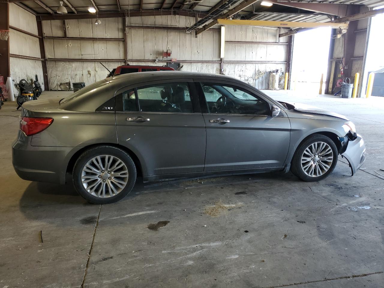 Chrysler 200 Limited Image 4