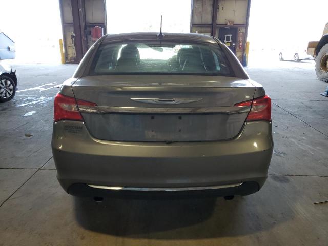 Chrysler 200 Limited Image 11