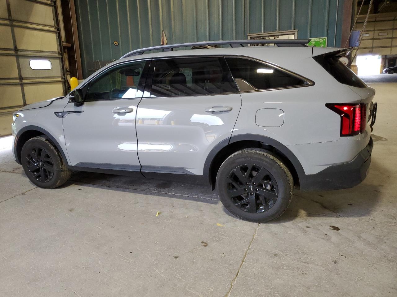 Kia Sorento S Image 3