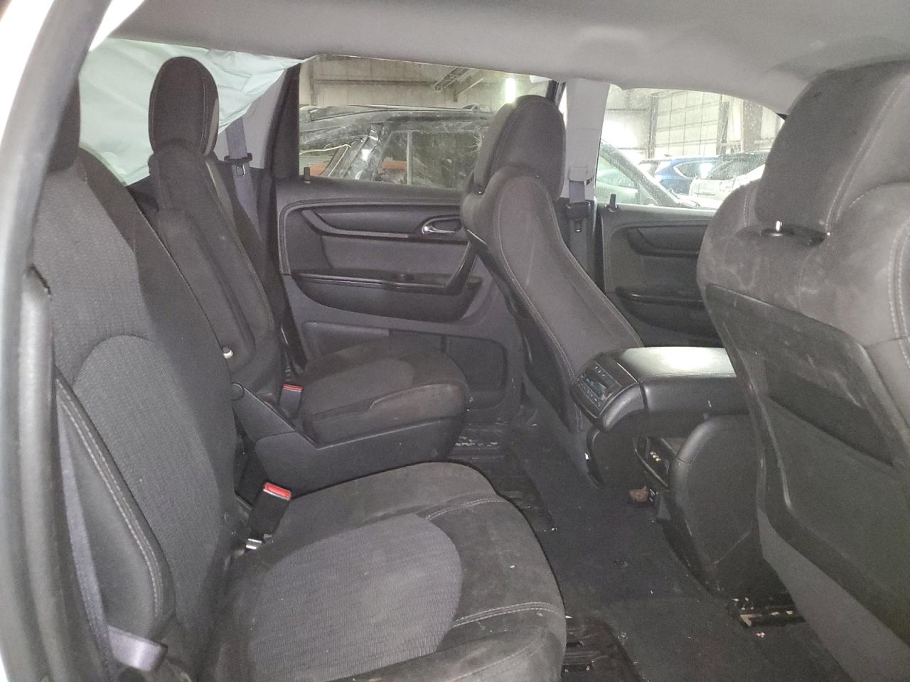 Chevrolet Traverse Lt Image 13