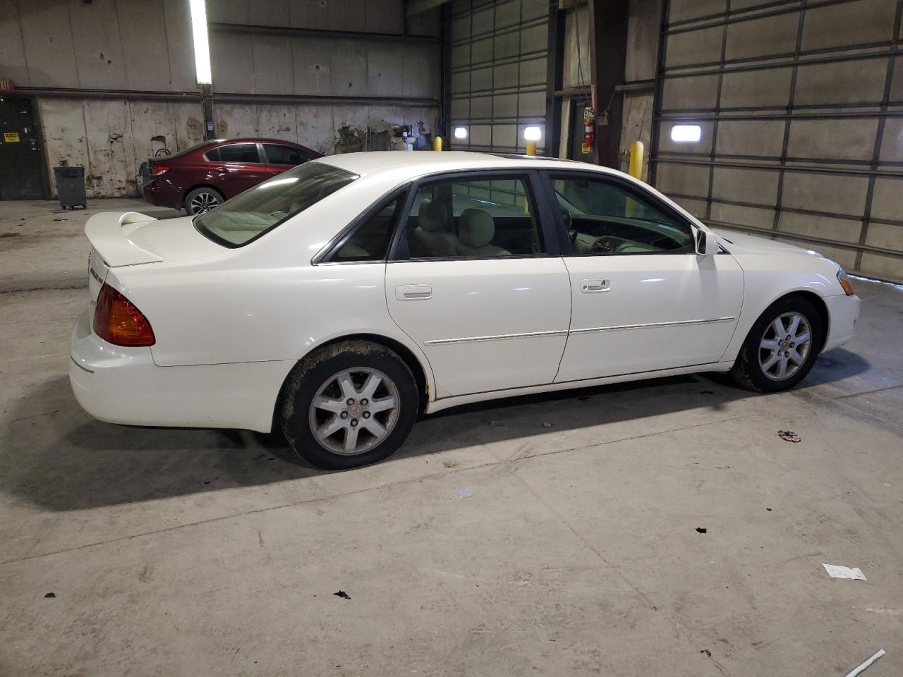 Toyota Avalon Xl Image 3