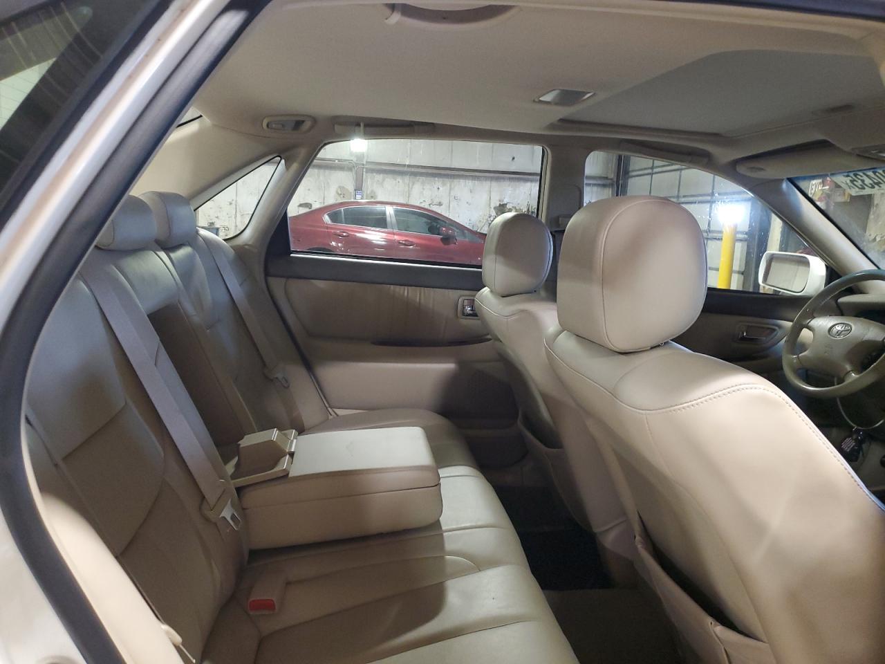 Toyota Avalon Xl Image 10