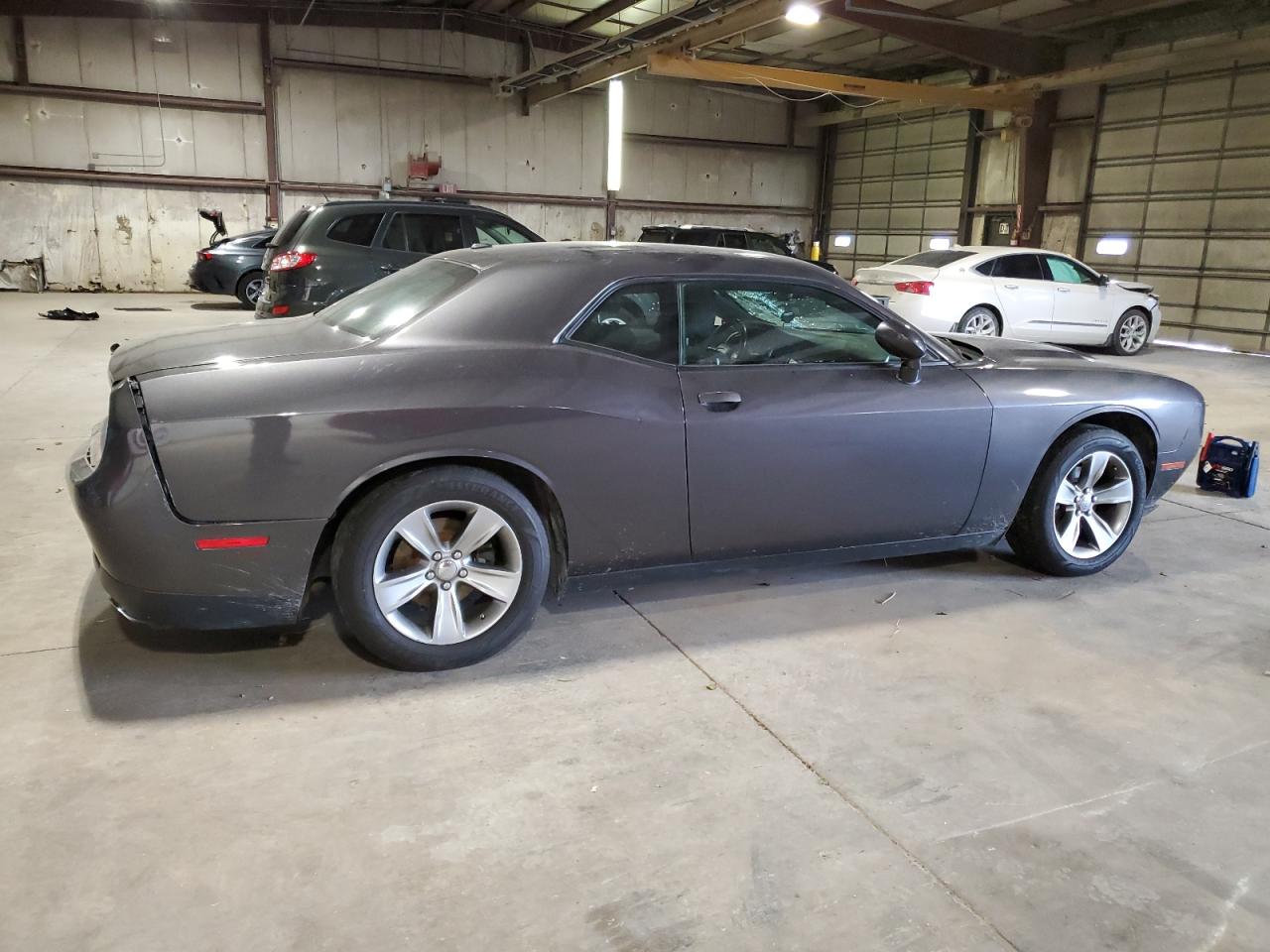 Dodge Challenger Sxt Image 4