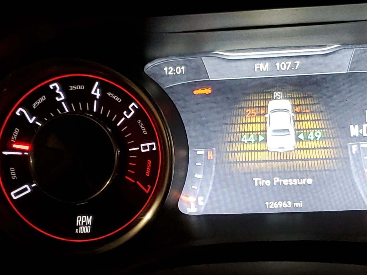 Dodge Challenger Sxt Image 11