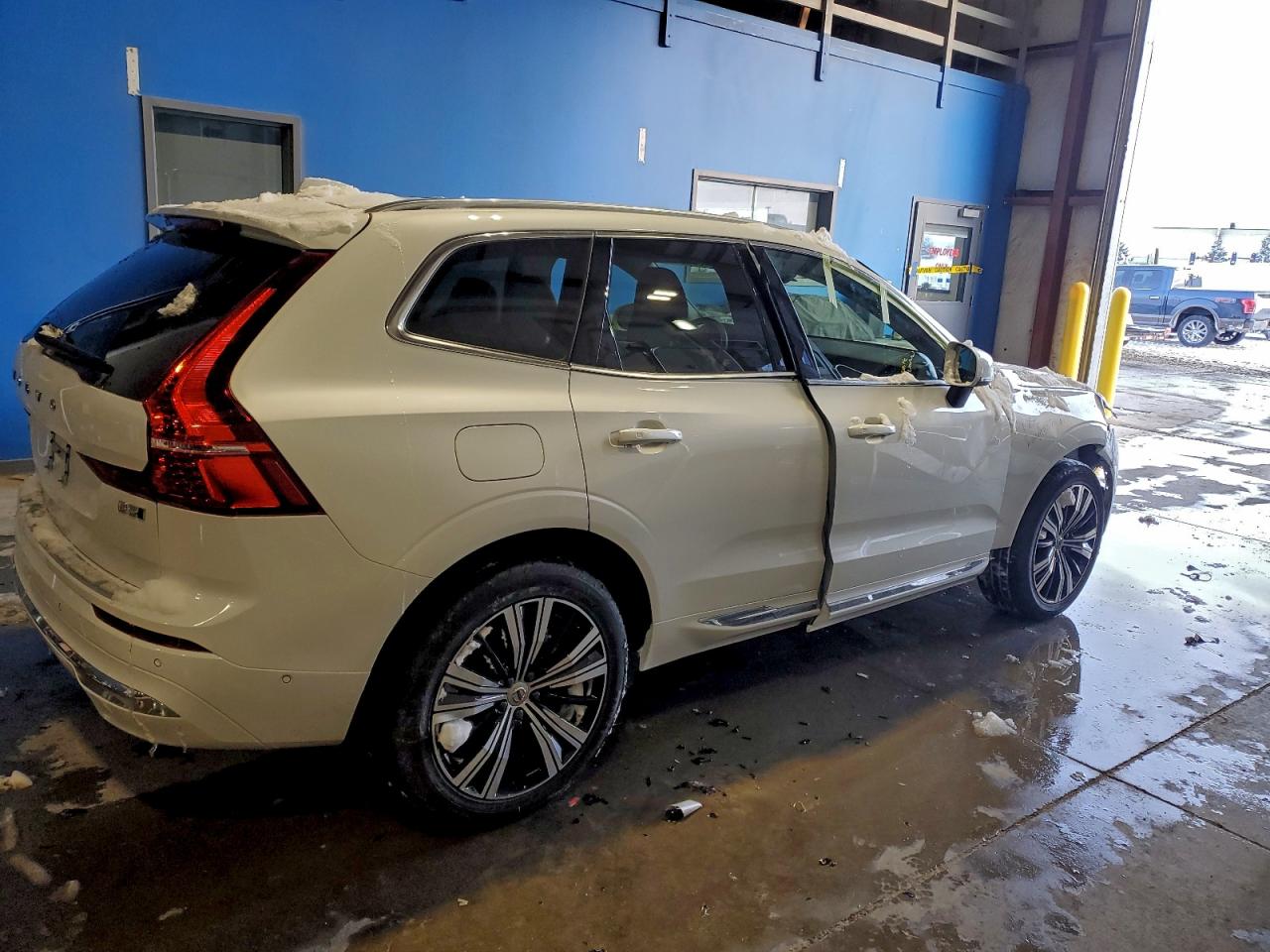 Volvo Xc60 Plus Plus Image 4