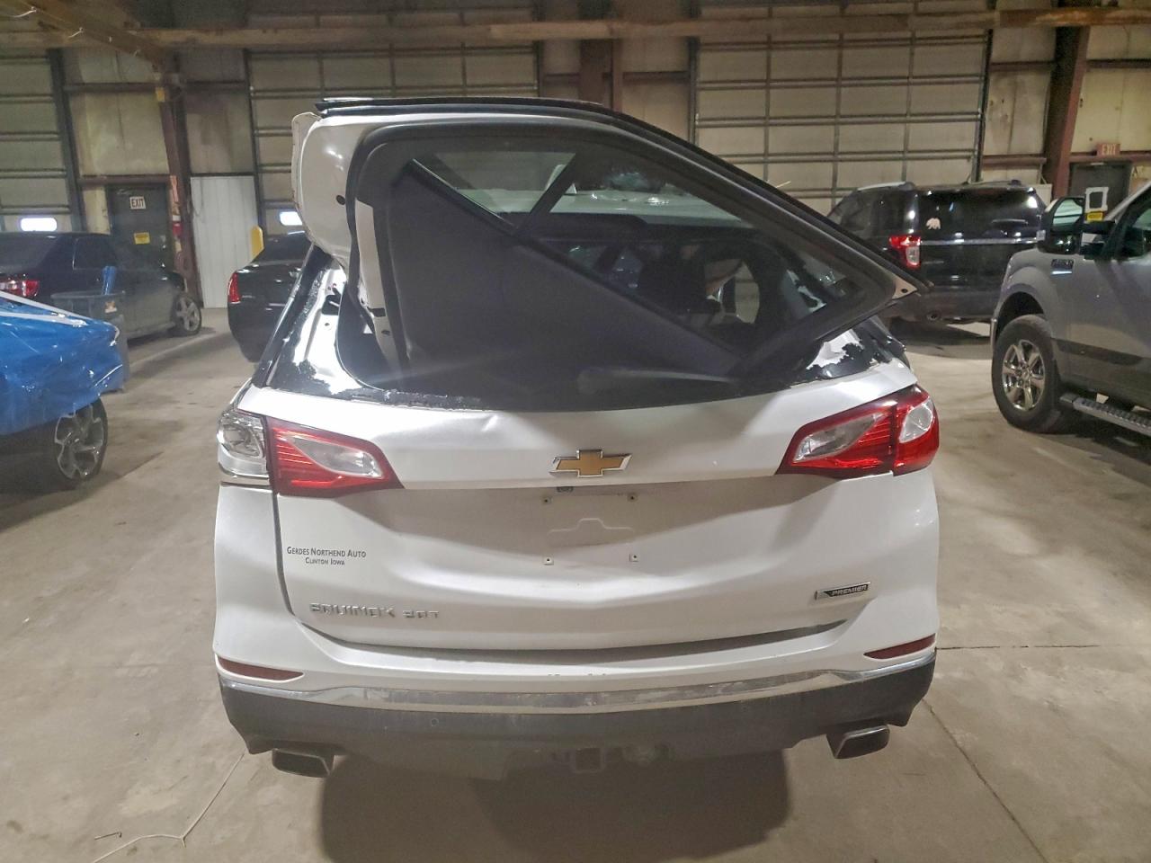 Chevrolet Equinox Premier Image 13