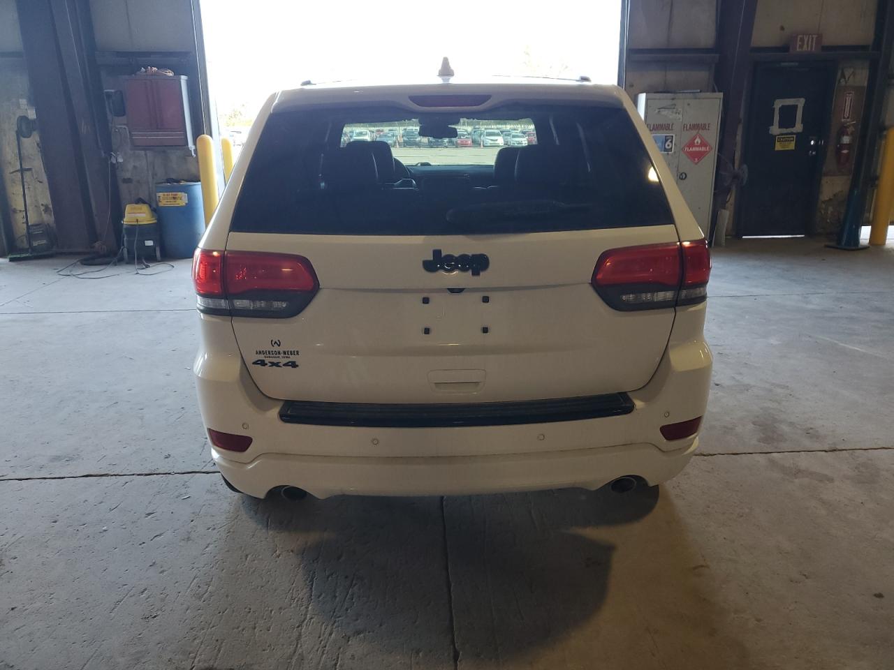 Jeep Grand Cherokee Laredo Image 4