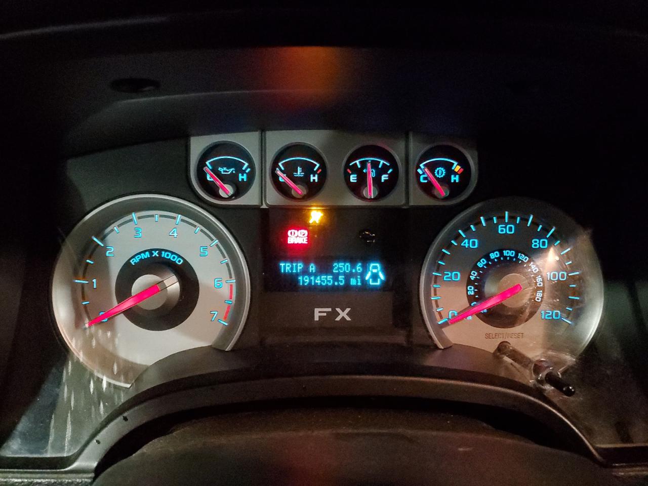 Ford F-150 Supercrew Image 5