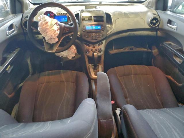 Chevrolet Sonic Lt Image 6