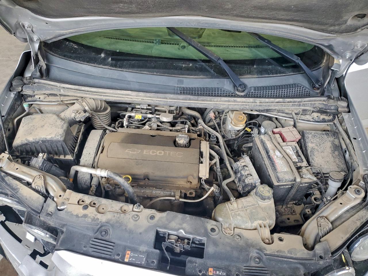 Chevrolet Sonic Lt Image 8