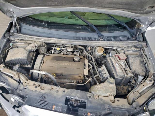 Chevrolet Sonic Lt Image 8