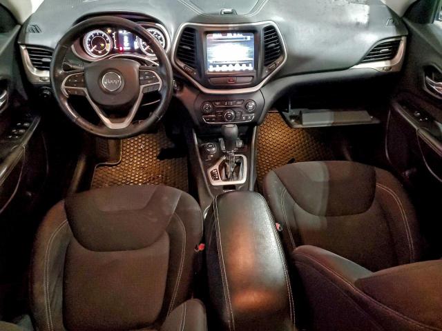 Jeep Grand Cherokee Latitude Image 8