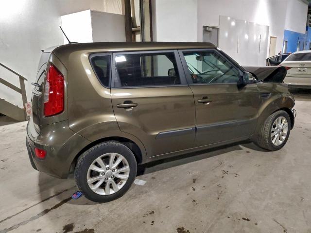 Kia Soul + Image 10