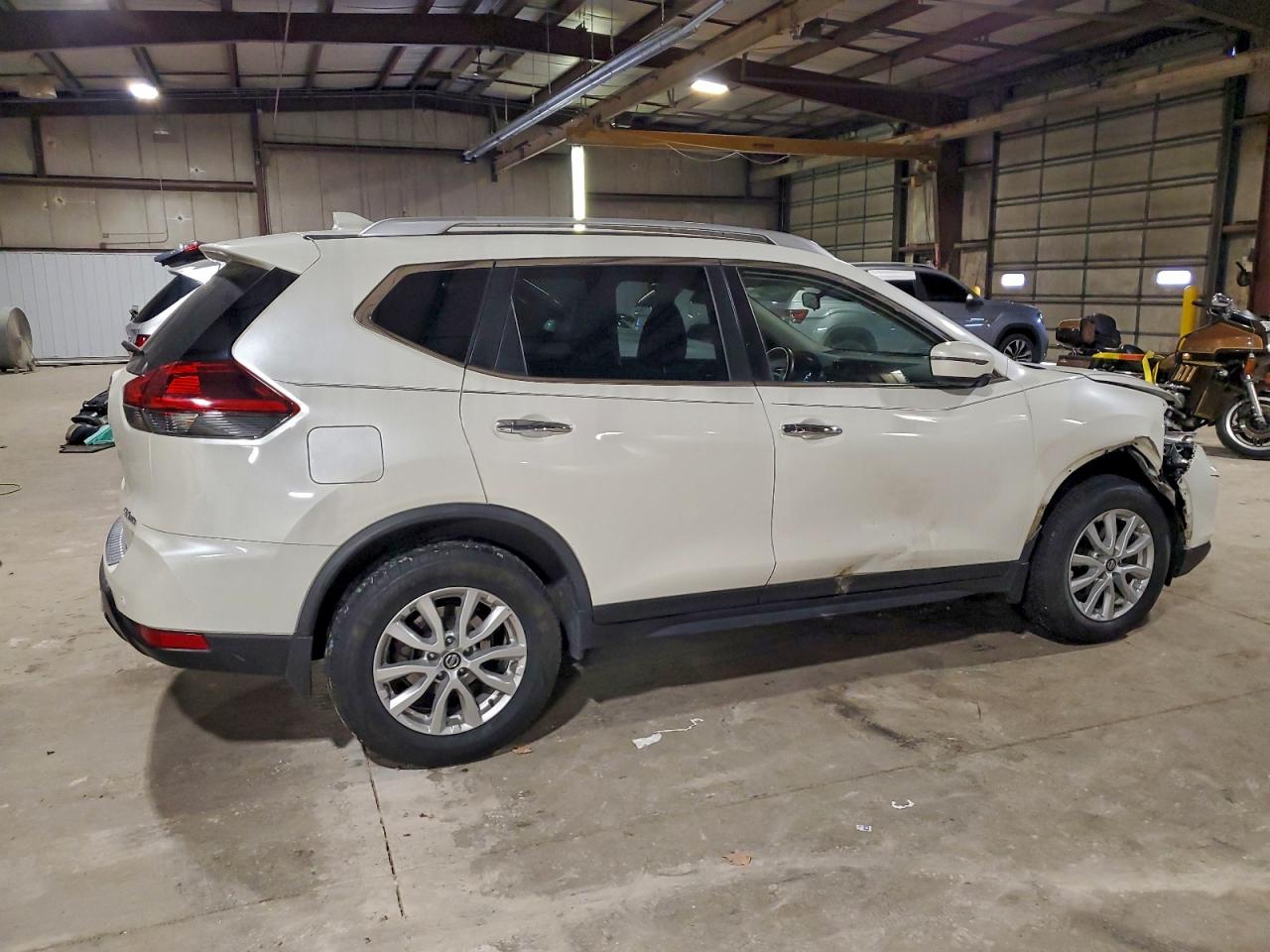 Nissan Rogue S Image 4