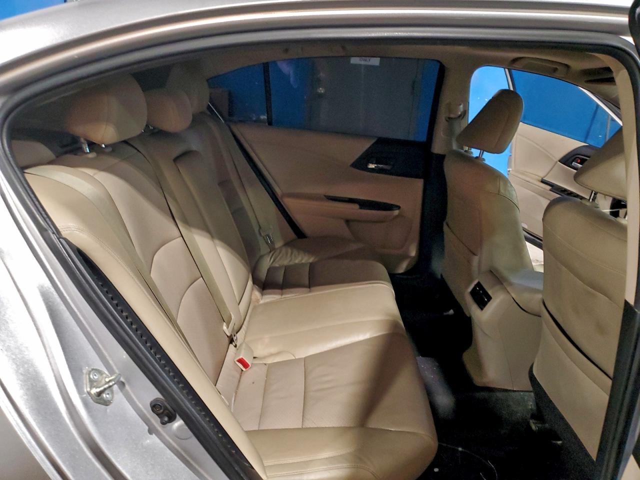 Honda Accord Touring Hybrid Image 4