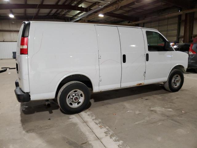 GMC Savana G3500 Image 3