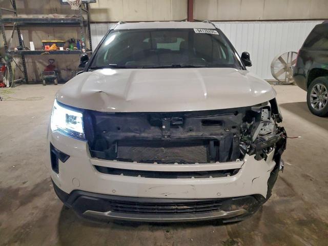 Ford Explorer Xlt Image 3