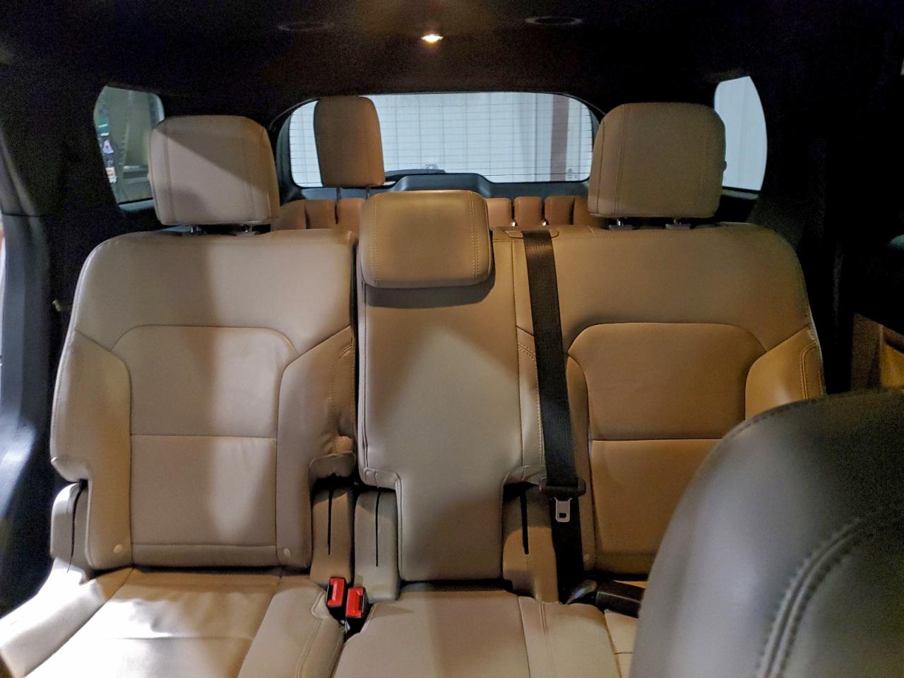 Ford Explorer Xlt Image 13