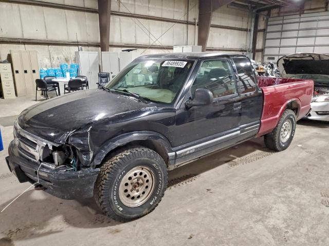  Salvage Chevrolet S-10