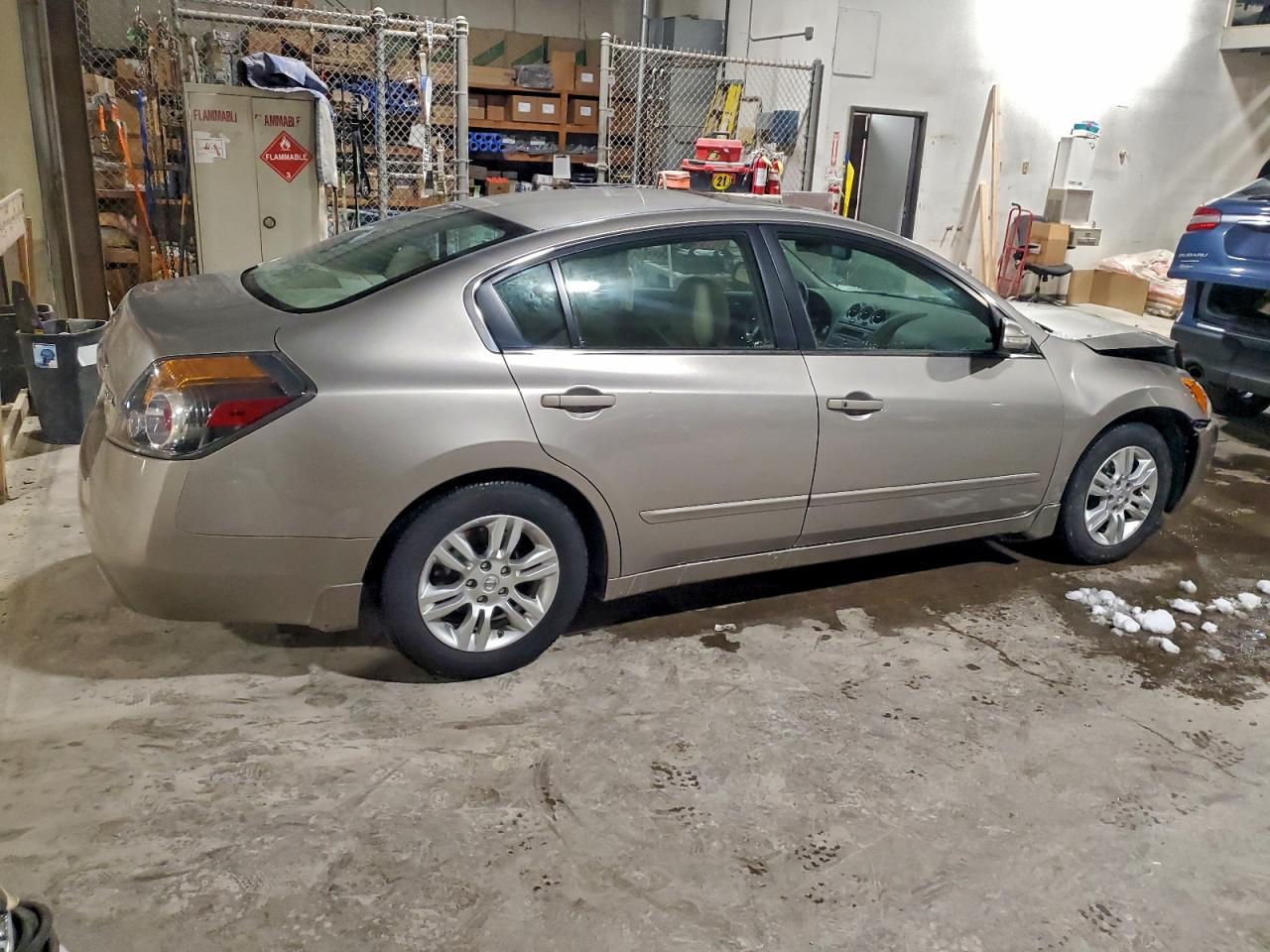 Nissan Altima Base Image 4