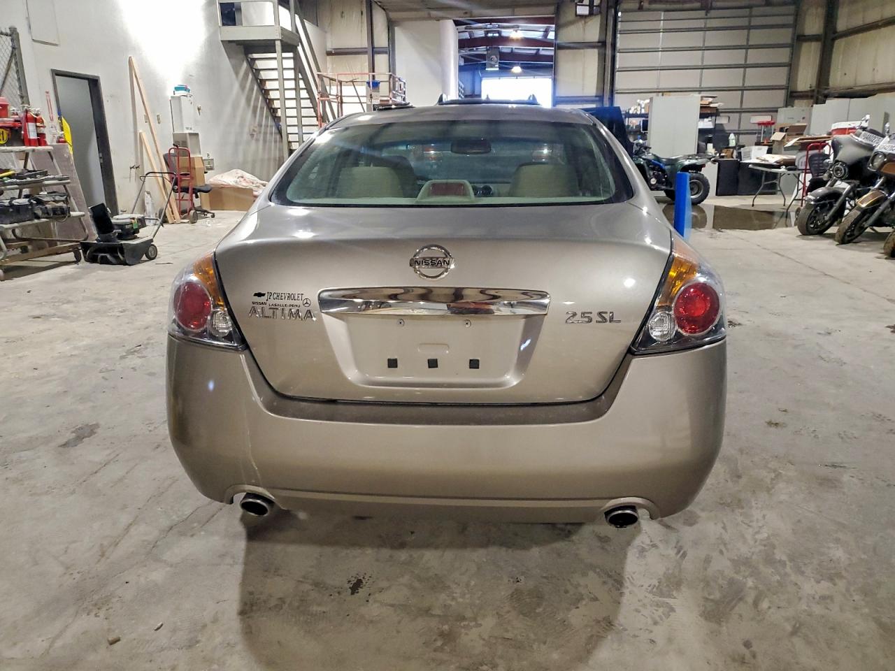 Nissan Altima Base Image 7