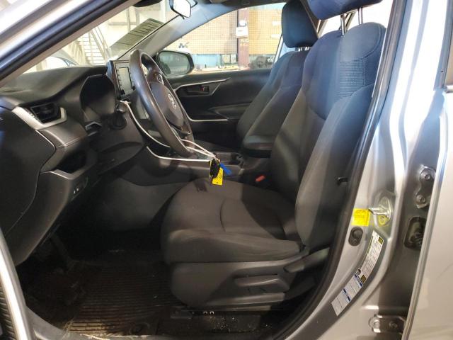 Toyota RAV4 Le Image 9