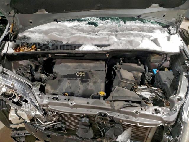 Toyota Sienna Le Image 9