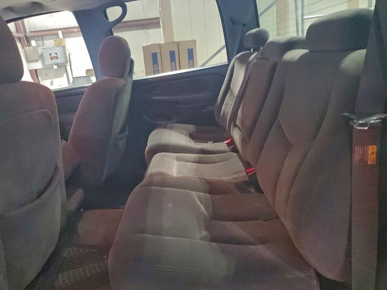 Chevrolet Silverado K1500 Image 9