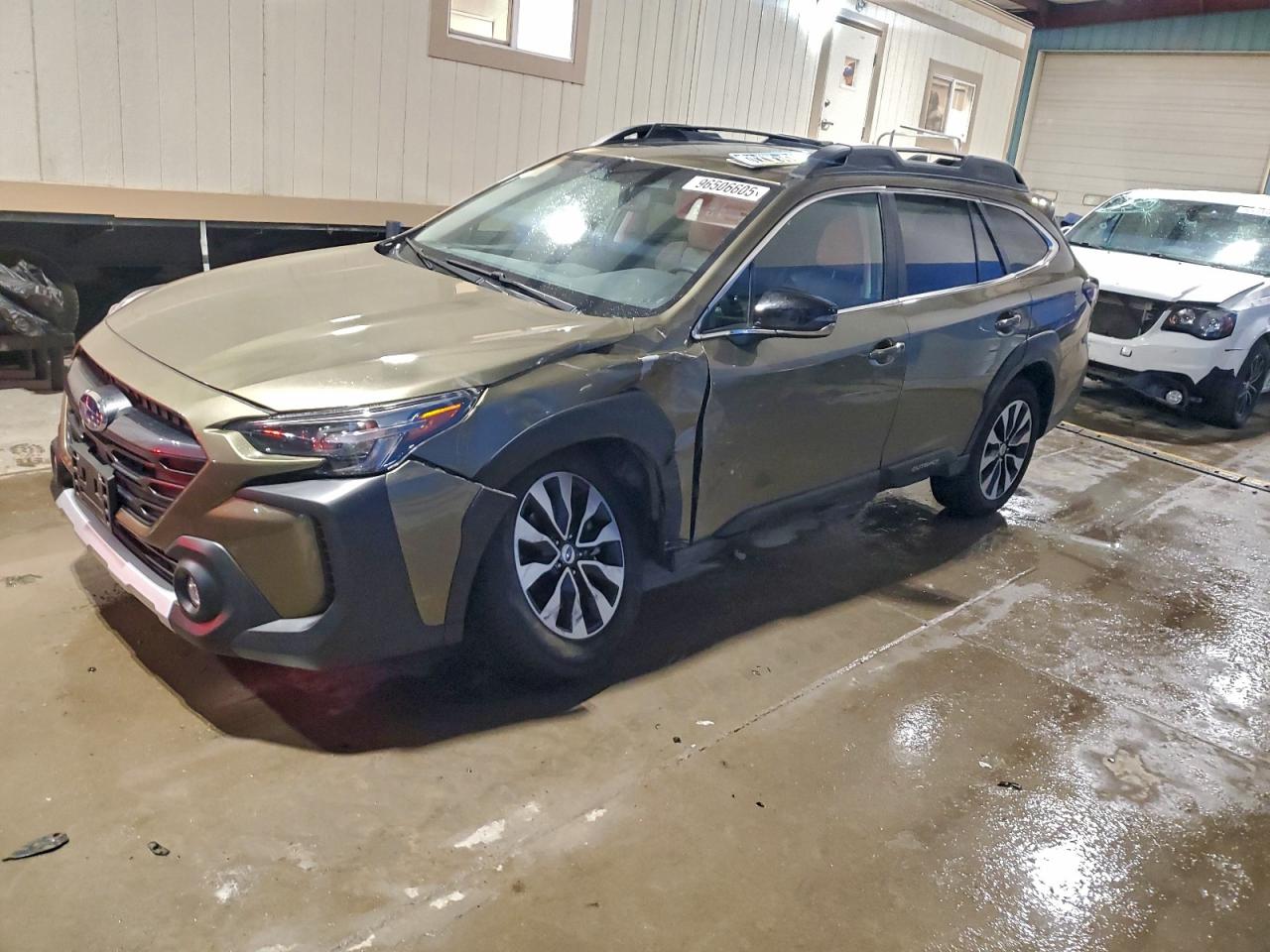 Subaru Outback Limited Image 1