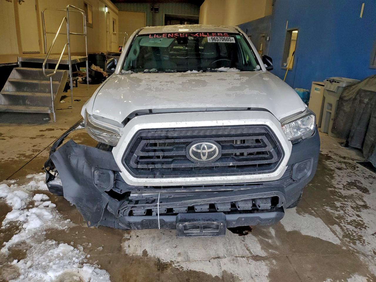 Toyota Tacoma Access Cab Image 4