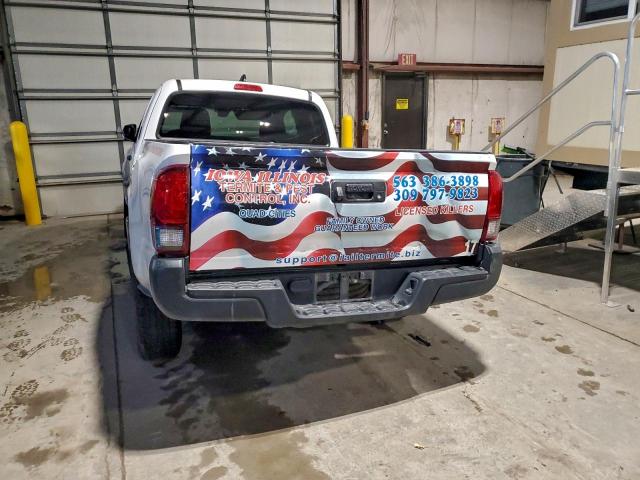 Toyota Tacoma Access Cab Image 6