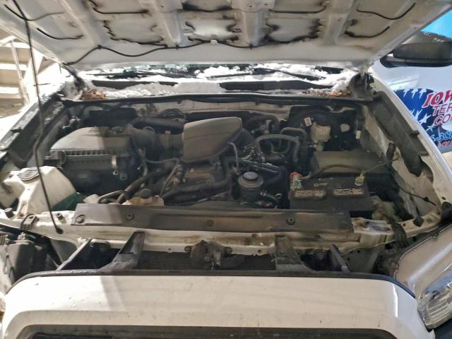 Toyota Tacoma Access Cab Image 3