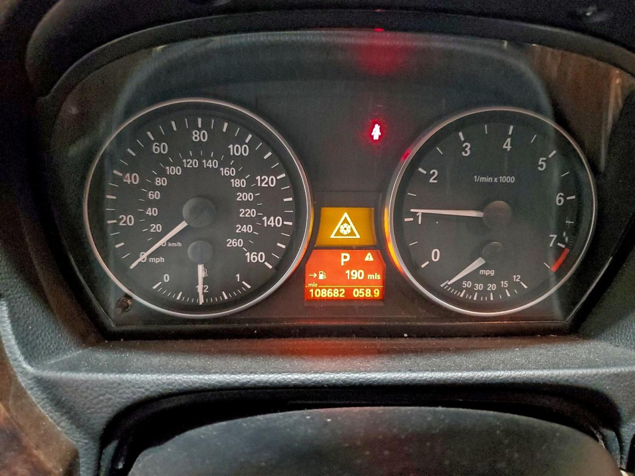 BMW 3 Series I Image 7